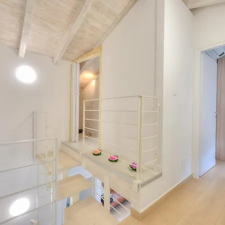 Golden Terrace 2br/2ba Walk To The - Happy * Leggiuno