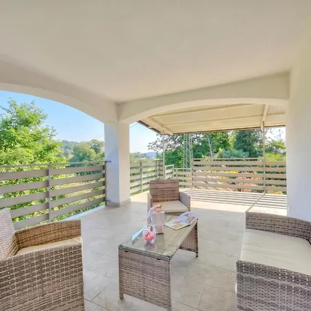 아파트 Golden Terrace 2br/2ba Walk To The - Happy *